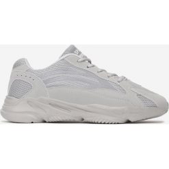 Szare Buty Sportowe Noelina. Szare buty sportowe męskie Born2be, z nubiku, na sznurówki, na fitness i siłownię. Za 99,99 zł.