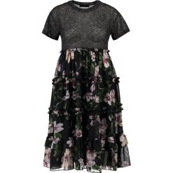 Sukienki hiszpanki: Navy London IRINA Sukienka letnia light grey