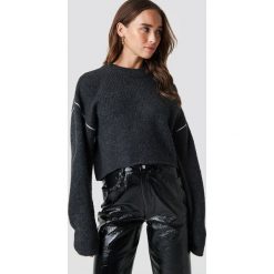 Cheap Monday Sweter User Knit - Grey. Szare swetry klasyczne damskie Cheap Monday, z dzianiny, z okrągłym kołnierzem. Za 222,95 zł.