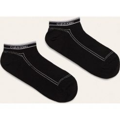 Calvin Klein - Skarpetki (2-pack). Białe skarpetki damskie Calvin Klein, z nadrukiem, z elastanu. Za 59,90 zł.