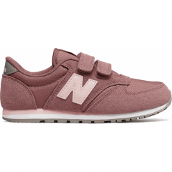New Balance YV420PP. Szare buty chłopięce sportowe marki New Balance, z materiału. Za 229,99 zł.