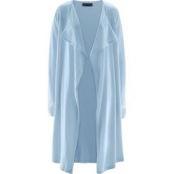 Sweter bez zapięcia bonprix pudrowy niebieski. Niebieskie swetry damskie bonprix, bez wzorów, bez rękawów, bez kaptura. Za 109,99 zł.