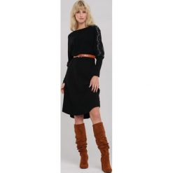 Czarna Sukienka Houghton. Czarne sukienki damskie Renee, s, w paski, z dzianiny, eleganckie, z okrągłym kołnierzem, bez rękawów, długie, midi. Za 89,99 zł.