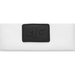 Czapka męska CAM064 - biały. Białe czapki męskie 4f, bez wzorów. Za 49,99 zł.