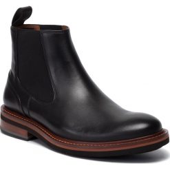 Sztyblety TOMMY HILFIGER - Smooth Leather Chelsea Boot FM0FM02436 Black 990. Czarne sztyblety męskie TOMMY HILFIGER, ze skóry, bez zapięcia. W wyprzedaży za 639,00 zł.