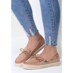Różowe Espadryle Blend Together. Czerwone espadryle damskie marki vices, w kolorowe wzory, na płaskiej podeszwie. Za 69,99 zł.