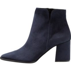 Alberto Zago Ankle boot blu. Niebieskie botki damskie skórzane Alberto Zago. Za 839,00 zł.