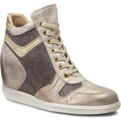 Sneakersy CARINII - B3344 Dave Met. 6715/Tesla Ivory/Lucerna 3. Brązowe sneakersy damskie Carinii, z lakierowanej skóry. W wyprzedaży za 259,00 zł.