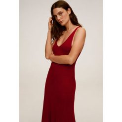 Mango - Sukienka Amster. Czarne sukienki damskie Mango, na co dzień, s, bez wzorów, z wiskozy, casualowe, bez kołnierzyka, bez rękawów, midi, proste. Za 139,99 zł.