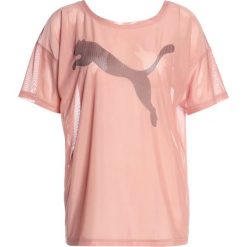 Puma DANCER DRAPEY TEE Tshirt z nadrukiem cameo brown. Brązowe topy sportowe damskie marki Puma, m, z nadrukiem, z elastanu. W wyprzedaży za 135,20 zł.