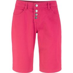 Luźniejsze bermudy Boyfriend bonprix czerwień granatu. Czerwone szorty damskie bonprix. Za 59,99 zł.