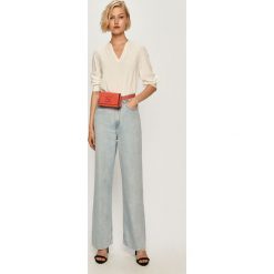 Calvin Klein - Nerka. Czerwone nerki damskie Calvin Klein, w paski, ze skóry ekologicznej, małe, bez dodatków. W wyprzedaży za 289,90 zł.
