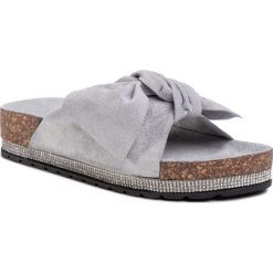 Klapki DEEZEE - WSS20057-01 Grey. Szare klapki damskie DeeZee, bez wzorów, z tworzywa sztucznego, bez obcasa. Za 79,99 zł.