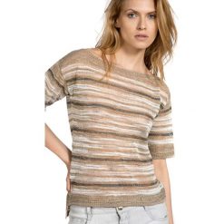 Sweter w kolorze beżowym ze wzorem. Brązowe bez kategorii Deni Cler, z denimu, z włoskim kołnierzykiem. W wyprzedaży za 409,95 zł.