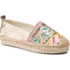 Espadryle REFRESH - 69777 Oro. Żółte espadryle damskie marki Refresh, z aplikacjami, ze skóry ekologicznej, bez obcasa, na płaskiej podeszwie. Za 189,00 zł.