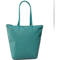 Torebka LACOSTE - Vertical Shopping Bag NF1890PO Green Blue Slate D65. Zielone torebki klasyczne damskie Lacoste, bez wzorów, ze skóry ekologicznej, klasyczne, bez dodatków. Za 419,00 zł.