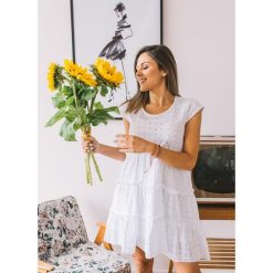 Sukienka Melody white - M. Białe sukienki dziewczęce na lato, z tkaniny, trapezowe. Za 129,00 zł.