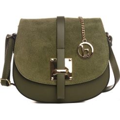 Skórzana torebka w kolorze khaki - 20 x 23 x 6 cm. Brązowe torebki klasyczne damskie Lia Biassoni, Mia Tomazzi, w paski, ze skóry, na ramię, bez dodatków. W wyprzedaży za 257,95 zł.