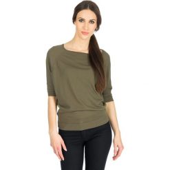 Sweter w kolorze zielonym. Zielone bez kategorii Deni Cler, z denimu, z włoskim kołnierzykiem. W wyprzedaży za 199,95 zł.