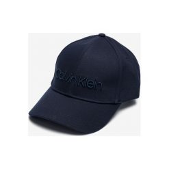 Calvin Klein Czapka z daszkiem Niebieski. Niebieskie czapki męskie Calvin Klein, bez wzorów, z bawełny. Za 171,95 zł.