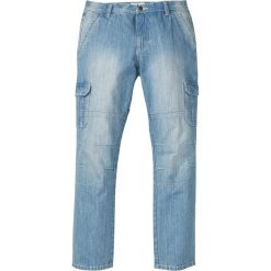 Dżinsy bojówki Regular Fit Straight bonprix niebieski "bleached”. Niebieskie jeansy męskie bonprix, m, bez wzorów. Za 109,99 zł.