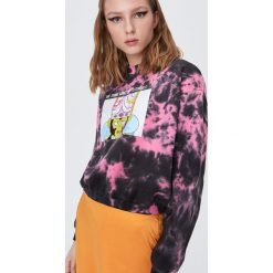 Bluza tie dye z nadrukiem Mojo Jojo - Wielobarwny. Bluzy damskie Sinsay, s, z nadrukiem, bez rękawów, bez kaptura. Za 69,99 zł.