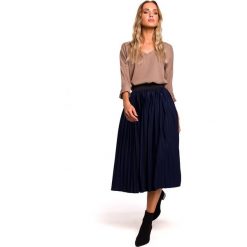 Spódnica plisowana midi granatowa - l. Spódniczki damskie e-margeritka.pl, s, bez wzorów, z tkaniny, eleganckie, długie, midi, rozkloszowane. Za 118,99 zł.