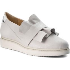 Półbuty GEOX - D Thymar D D824BD 000BN C1000 White. Białe półbuty damskie skórzane Geox, na płaskiej podeszwie. W wyprzedaży za 249,00 zł.