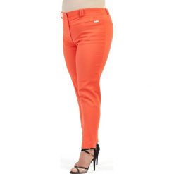 Eleganckie spodnie cygaretki w odcieniach palonej cegły XXL OVERSIZE LATO. Białe spodnie damskie Moda Size Plus Iwanek, s, z bawełny. Za 129,90 zł.