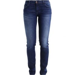 Boyfriendy damskie: Mustang SISSY SLIM Jeansy Slim Fit super stone washed