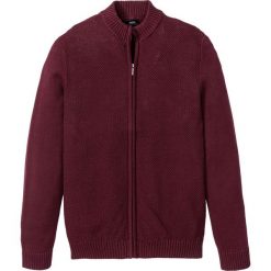 Sweter rozpinany, specjalny wygodny krój bonprix czerwony klonowy. Czerwone swetry męskie bonprix, s, bez wzorów. Za 99,99 zł.