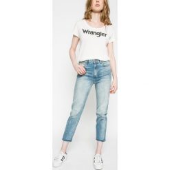 Wrangler - Jeansy Retro. Niebieskie jeansy damskie Wrangler, z podwyższonym stanem. W wyprzedaży za 179,90 zł.