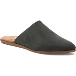 Klapki TOMS - Jutti Mule 10011761 Black. Czarne klapki damskie marki Toms, bez wzorów, ze skóry, bez obcasa. W wyprzedaży za 299,00 zł.