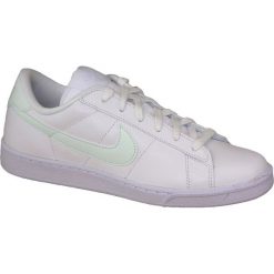Nike Wmns Tennis Classic 312498-135 41 Białe. Białe buty sportowe damskie Nike, bez wzorów, sportowe. W wyprzedaży za 269,99 zł.