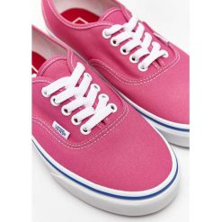 Klasyczne lekkie Vansy AUTHENTIC VJN. Fioletowe trampki i tenisówki damskie Molly.pl, bez wzorów, z tkaniny, bez zapięcia. Za 279,00 zł.
