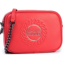 Torebka VERSACE JEANS COUTURE - E1VUBBA5 40293 500. Czerwone listonoszki damskie Versace Jeans Couture, na co dzień, bez wzorów, z jeansu, eleganckie, bez dodatków. W wyprzedaży za 429,00 zł.