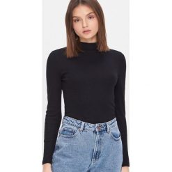 Bluzka z półgolfem basic - Czarny. Czarne bluzki damskie House, s, bez wzorów, bez kołnierzyka, bez rękawów. Za 49,99 zł.