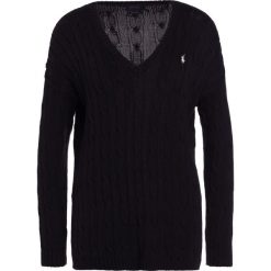 Polo Ralph Lauren SIDE SLIT Sweter polo black. Czarne swetry klasyczne damskie marki Polo Ralph Lauren, xs, z bawełny. Za 629,00 zł.