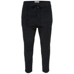 Only&Sons Męskie Spodnie Linus Corduroy Pk 01447 Black (Rozmiar Xl). Czarne jeansy męskie marki Only&Sons, xl, bez wzorów, z jeansu. W wyprzedaży za 109,00 zł.
