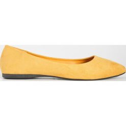 Klasyczne baleriny - Żółty. Żółte baleriny damskie marki Sinsay, bez wzorów, klasyczne, bez obcasa. Za 29,99 zł.