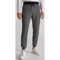 Melanżowe joggery z lampsami - Szary. Szare spodnie męskie Reserved, s, bez wzorów. Za 119,99 zł.