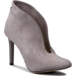 Buty zimowe damskie: Szpilki CARINII – B3255 I85-000-000-A92