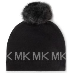 Czapka MICHAEL MICHAEL KORS - MF90B5UCHN Black. Czarne czapki damskie MICHAEL Michael Kors, bez wzorów, z elastanu. W wyprzedaży za 229,00 zł.