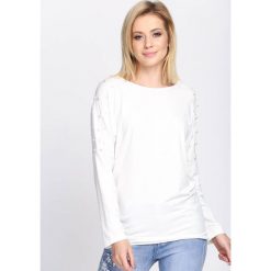 Biała Bluzka Inner Vision. Białe bluzki longsleeves Born2be, l. Za 49,99 zł.