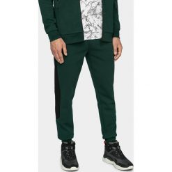Spodnie dresowe męskie. Spodnie męskie na co dzień, xl, bez wzorów, z dzianiny. Za 149,99 zł.