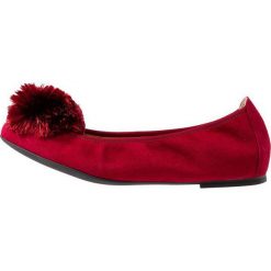 Unisa AMENA Baleriny garnet. Czerwone baleriny damskie lakierowane Unisa, z materiału. Za 379,00 zł.