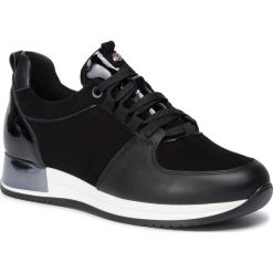Sneakersy NIK - 05-0684-12-8-01-02 Czarny. Czarne półbuty damskie Nik, ze skóry. W wyprzedaży za 209,00 zł.