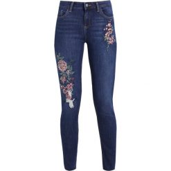 Dorothy Perkins ORIENTAL Jeans Skinny Fit dark blue denim. Niebieskie rurki damskie Dorothy Perkins. W wyprzedaży za 151,20 zł.