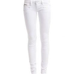 Freeman T. Porter ALEXA Jeansy Slim Fit white. Niebieskie jeansy damskie marki Freeman T. Porter. Za 379,00 zł.