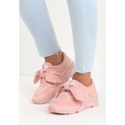 Różowe Buty Sportowe Umbrella. Czerwone buty sportowe damskie marki KALENJI, z gumy. Za 59,99 zł.